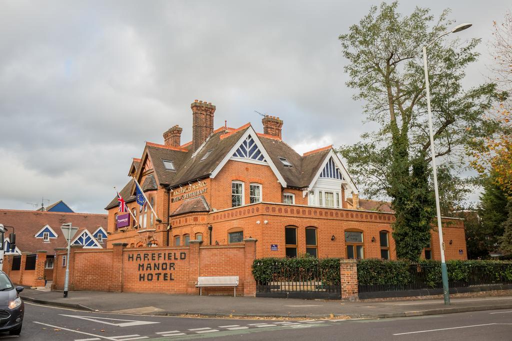Harefield Manor Hotel Romford Buitenkant foto