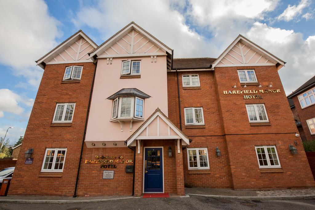 Harefield Manor Hotel Romford Buitenkant foto