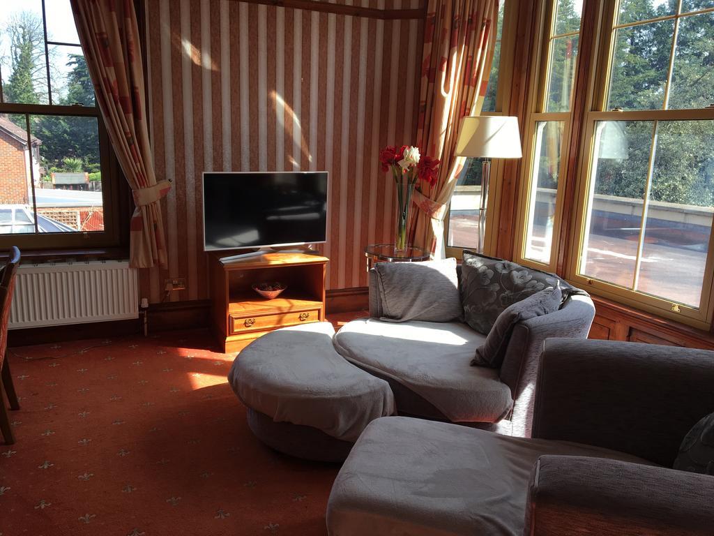 Harefield Manor Hotel Romford Buitenkant foto
