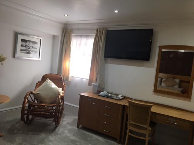 Harefield Manor Hotel Romford Buitenkant foto